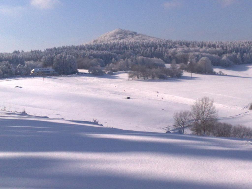 Berghotel Hohe-Acht Siebenbach 外观 照片